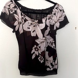 WHBM black, brown, white floral shirt sleeve blouse